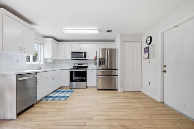 5880 SW 99th Terrace, Cooper City, FL 33328