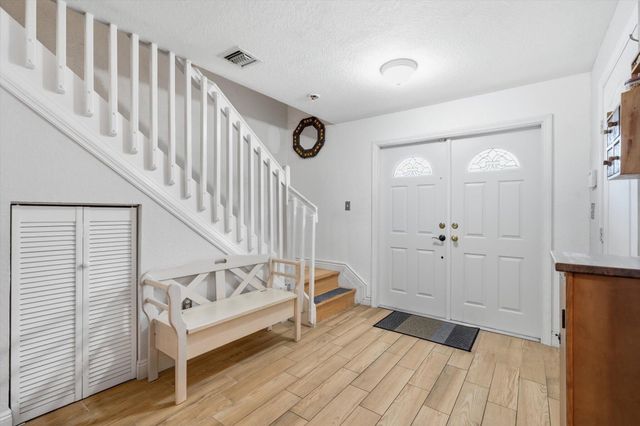 5880 SW 99th Terrace, Cooper City, FL 33328