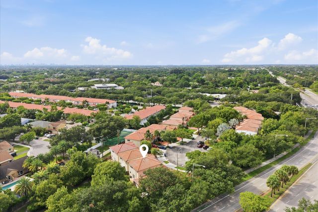 5880 SW 99th Terrace, Cooper City, FL 33328