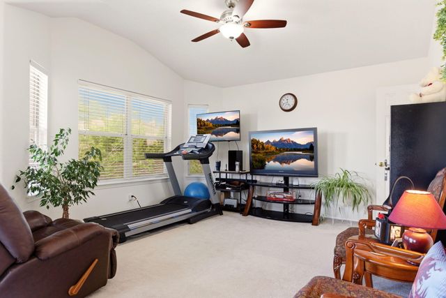 9929 Cameron Street NW, Albuquerque, NM 87114