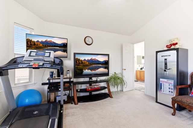 9929 Cameron Street NW, Albuquerque, NM 87114