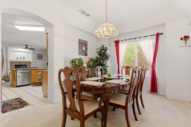 9929 Cameron Street NW, Albuquerque, NM 87114