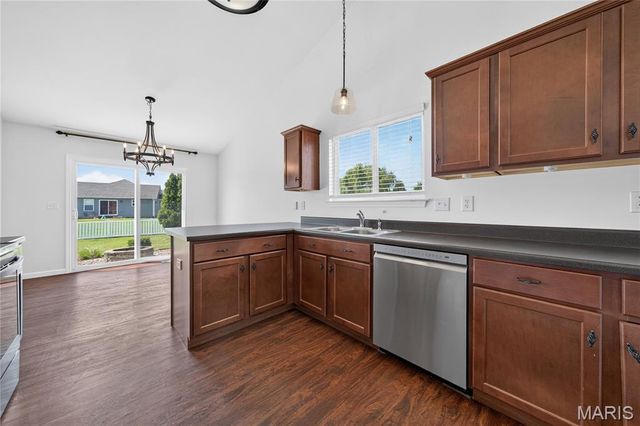 24 Austin Oaks Drive, Moscow Mills, MO 63362