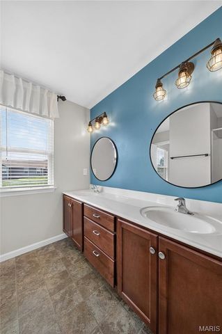 24 Austin Oaks Drive, Moscow Mills, MO 63362