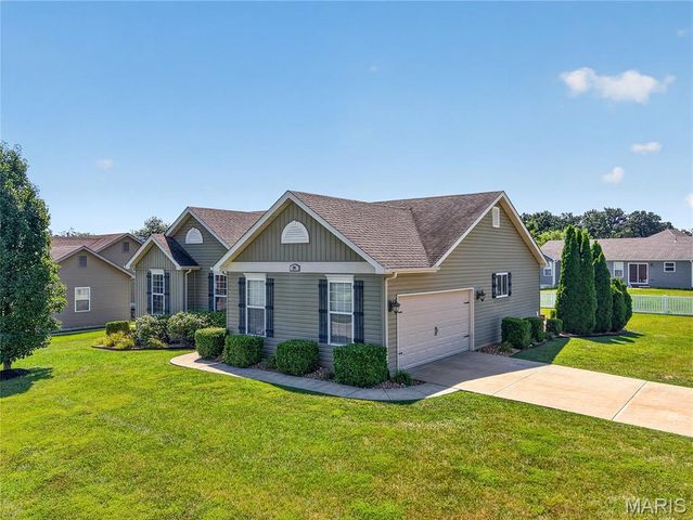 24 Austin Oaks Drive, Moscow Mills, MO 63362