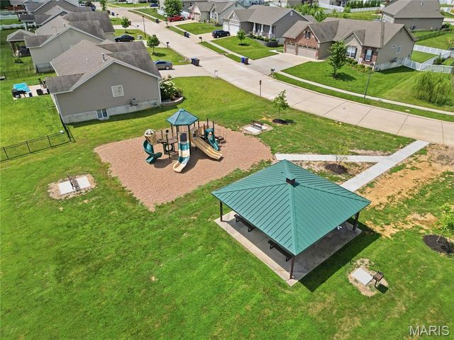 24 Austin Oaks Drive, Moscow Mills, MO 63362