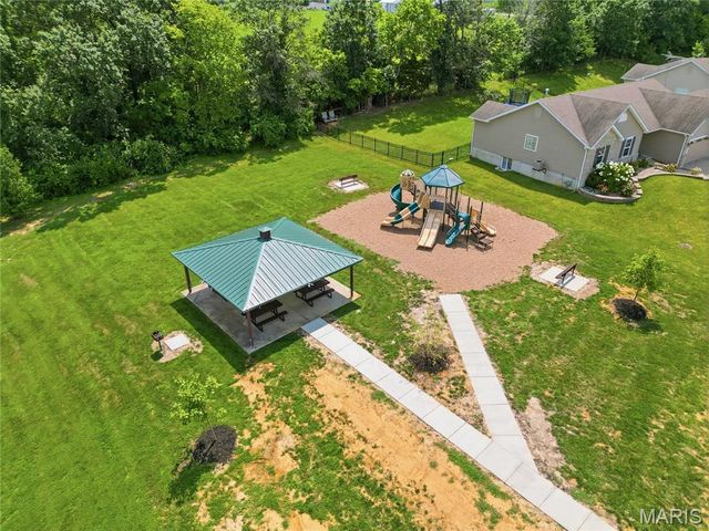 24 Austin Oaks Drive, Moscow Mills, MO 63362