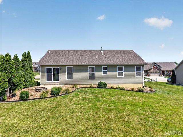 24 Austin Oaks Drive, Moscow Mills, MO 63362