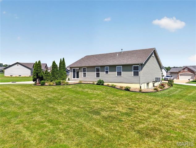 24 Austin Oaks Drive, Moscow Mills, MO 63362