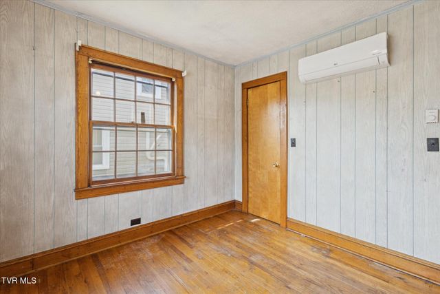 279 Chapel Street, Weber City, VA 24290