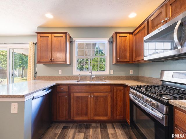 1909 COBBLESTONE Street, Washington, IL 61571