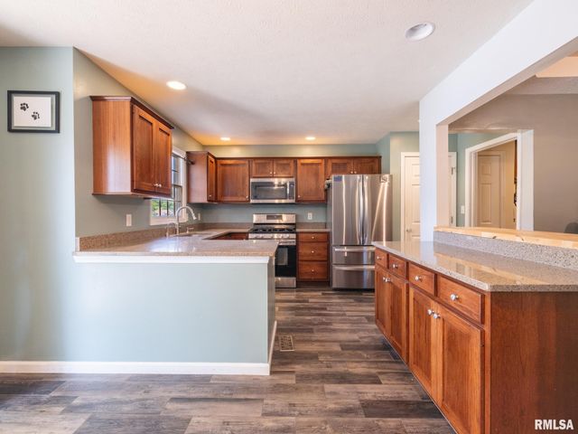 1909 COBBLESTONE Street, Washington, IL 61571