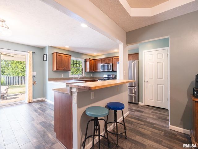 1909 COBBLESTONE Street, Washington, IL 61571