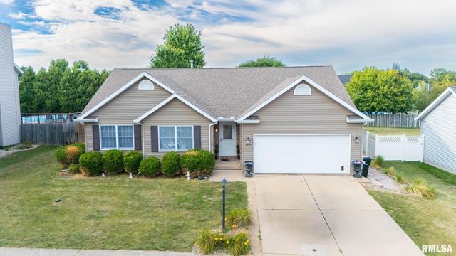 1909 COBBLESTONE Street, Washington, IL 61571