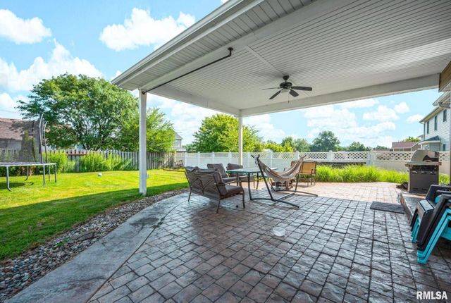 1909 COBBLESTONE Street, Washington, IL 61571