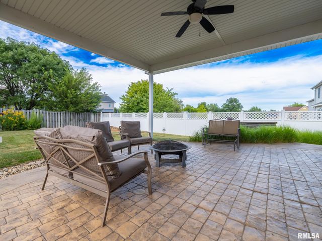 1909 COBBLESTONE Street, Washington, IL 61571