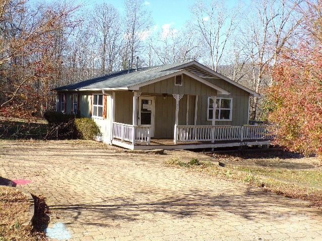 75 Bradley Turn, Mill Spring, NC 28756