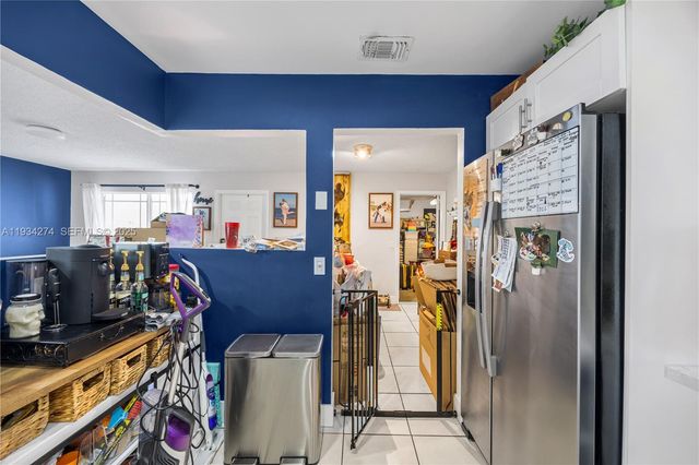 11301 NW 32nd Pl, Sunrise, FL 33323