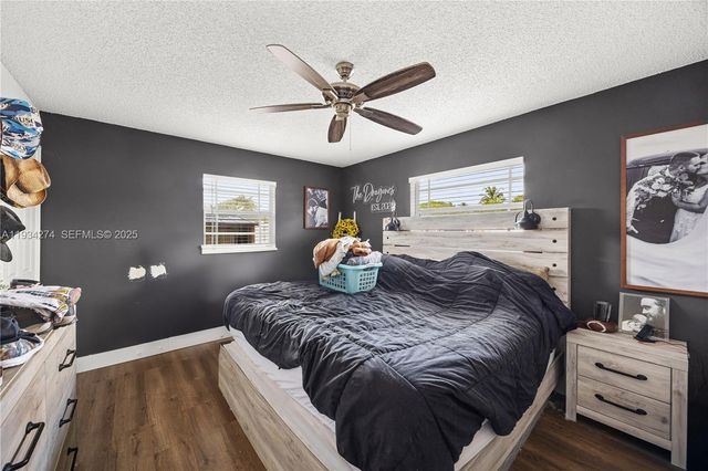 11301 NW 32nd Pl, Sunrise, FL 33323