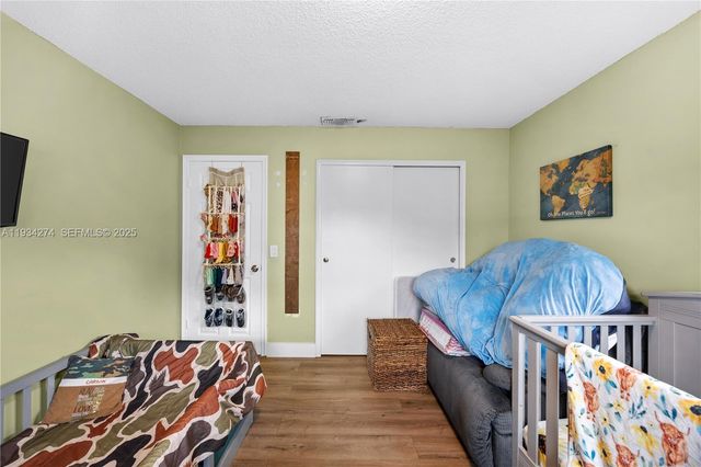 11301 NW 32nd Pl, Sunrise, FL 33323