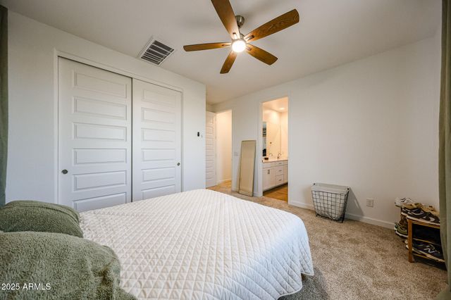 8334 E PALOMA Avenue, Mesa, AZ 85212