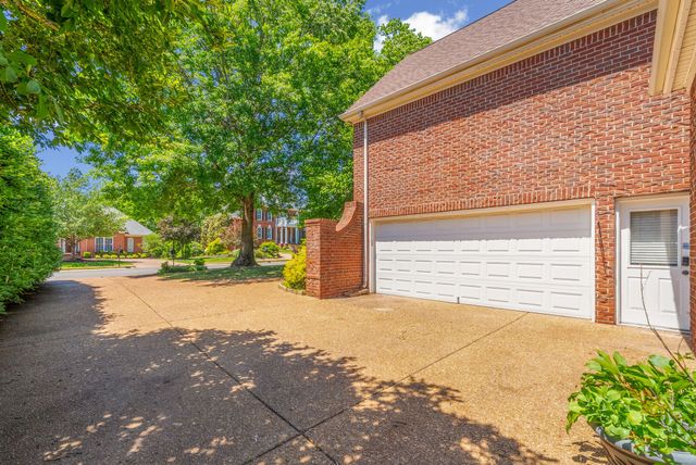 1238 Twelve Stones Xing, Goodlettsville, TN 37072