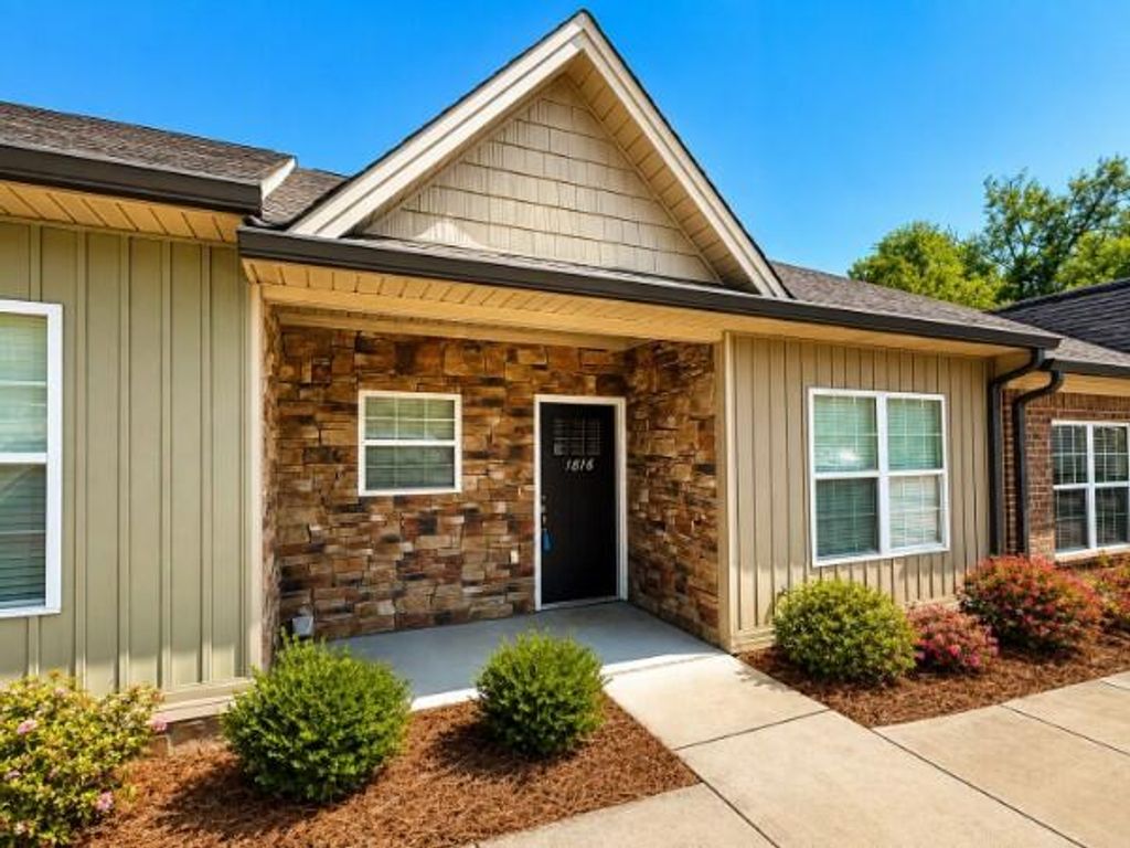 1816 Bell Tower Lane NE, Cleveland, TN 37312