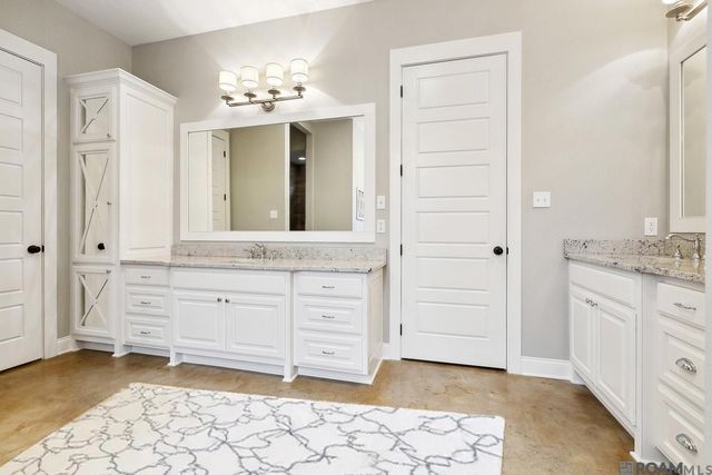 11081 Toria Ln, St Amant, LA 70774