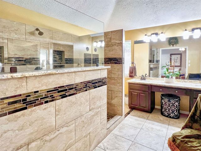 12510 Millvan Drive, Houston, TX 77070