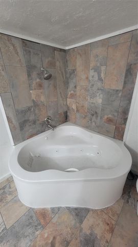 2960 Call Street, Vidor, TX 77662