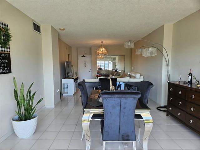 1980 S Ocean Drive 21l, Hallandale Beach, FL 33009