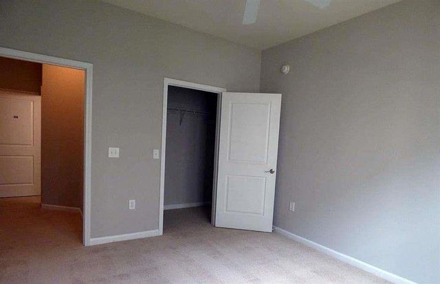 870 Mayson Turner Road, Atlanta, GA 30314