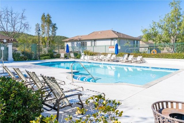 4370 Camino De La Rosa, Newbury Park (thousand Oaks), CA 91320