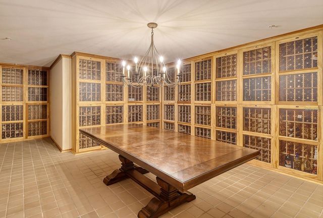 800 N TAMIAMI TRAIL 211, Sarasota, FL 34236