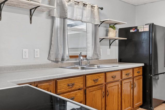 117 N CHERRY STREET, Hortonville, WI 54944