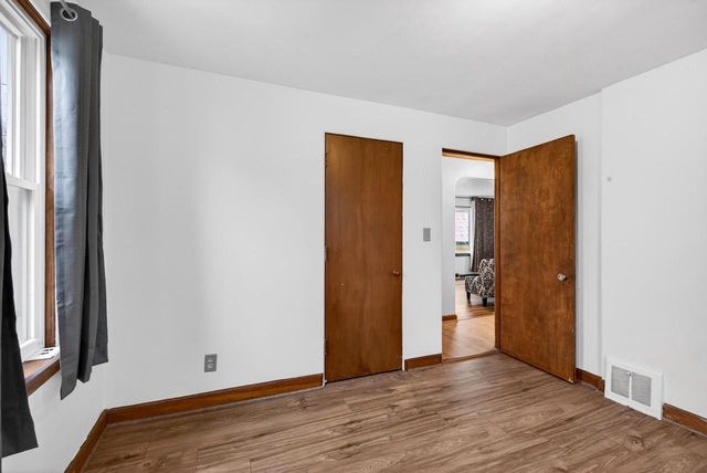 117 N CHERRY STREET, Hortonville, WI 54944