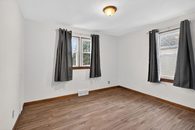 117 N CHERRY STREET, Hortonville, WI 54944