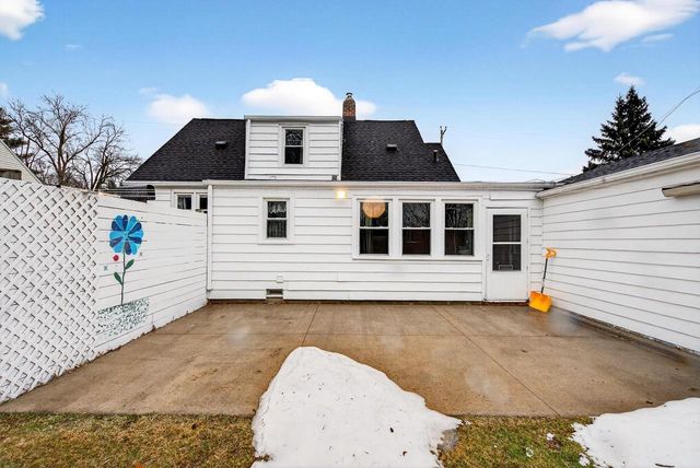 117 N CHERRY STREET, Hortonville, WI 54944