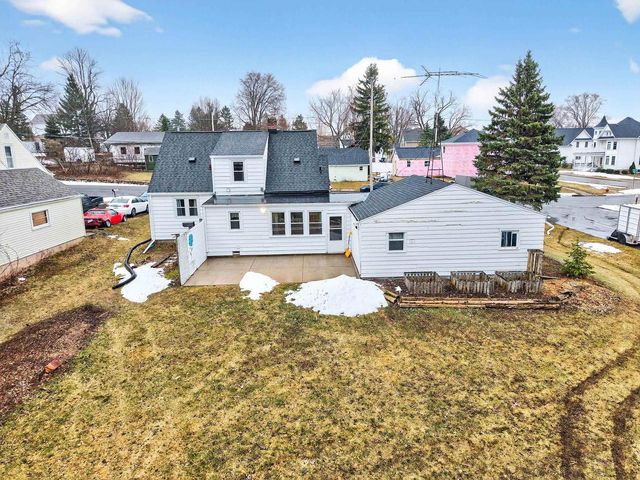 117 N CHERRY STREET, Hortonville, WI 54944