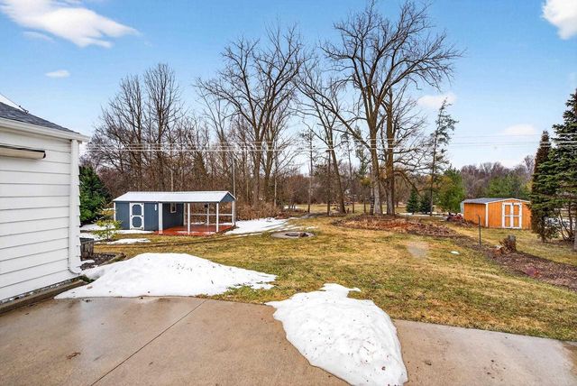 117 N CHERRY STREET, Hortonville, WI 54944