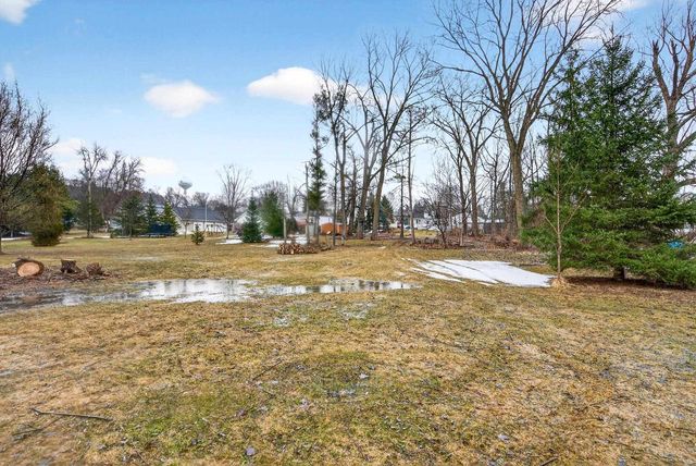 117 N CHERRY STREET, Hortonville, WI 54944