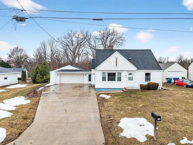 117 N CHERRY STREET, Hortonville, WI 54944