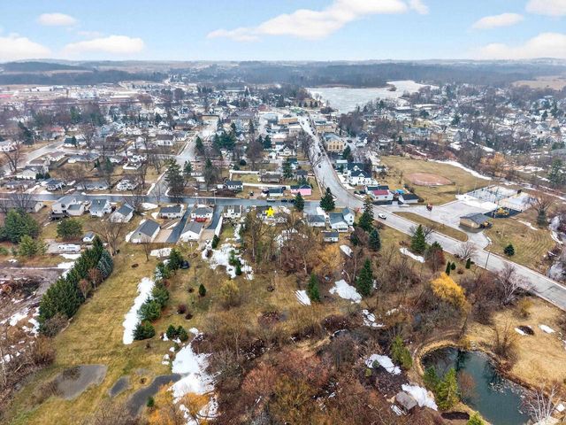 117 N CHERRY STREET, Hortonville, WI 54944