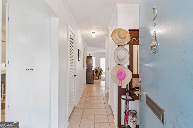 809 Mallery Street D, St. Simons, GA 31522