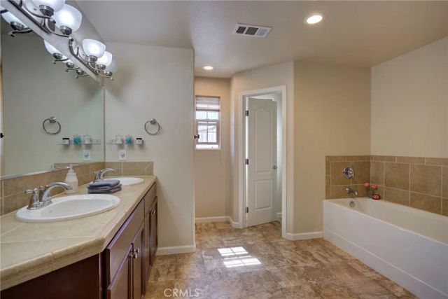 570 River Oaks Drive, Paso Robles, CA 93446