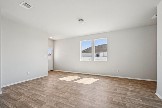 135 Summer DR, Elgin, TX 78621