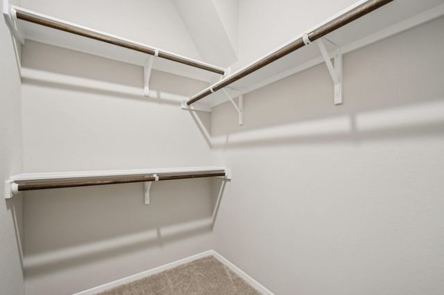 135 Summer DR, Elgin, TX 78621