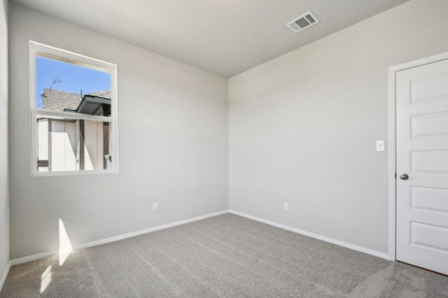 135 Summer DR, Elgin, TX 78621