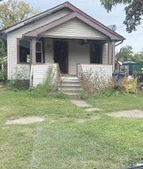 912 Lexington Avenue, Flint, MI 48507
