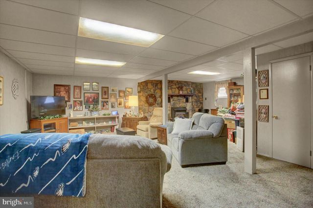 600 SHIPPENSBURG RD, Shippensburg, PA 17257